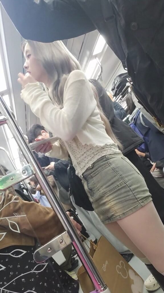 Korean Amateur Video 2026 – 직촬 비키니 및 윗슴