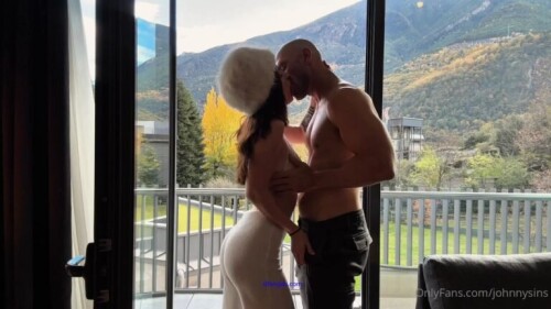 onlyfans-johnnysins_mp4_000041916-768x432_39e896.jpeg